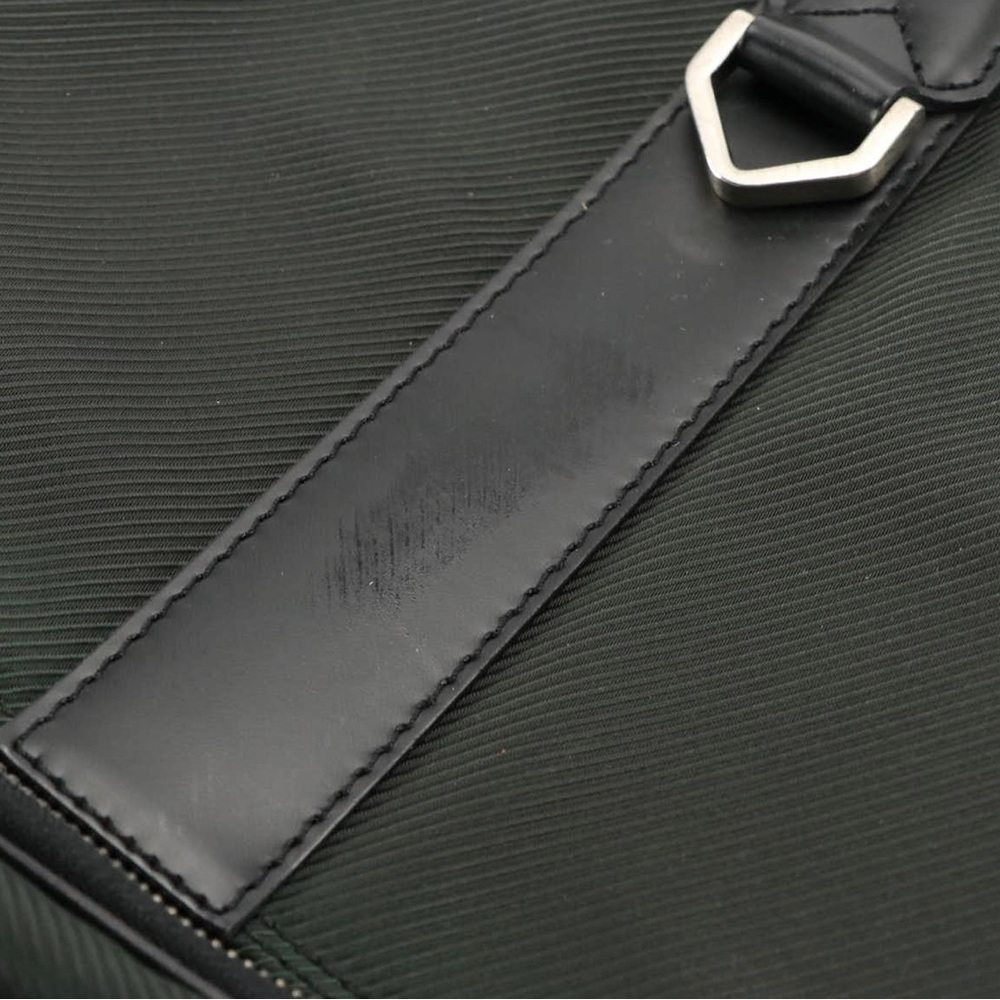 Louis Vuitton Taiga Gibeciere Garment Bag 💼 - Picture 12 of 12